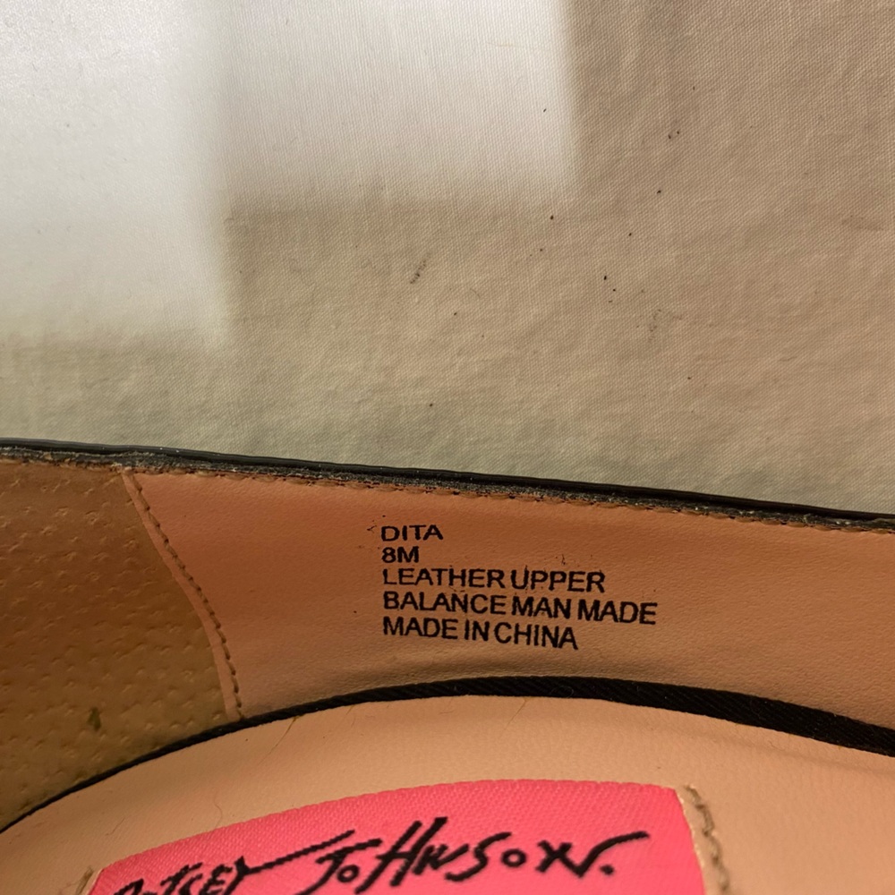 Betsey Johnson Black Patten Leather Stilettos 8 - Picture 8 of 11